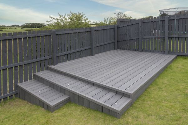 Vinyl Deck Construction in Rochester